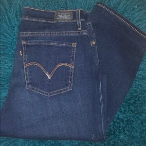 Levi’s perfectly slimming 512 straight leg jeans 8